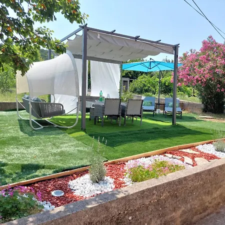 Poljak Guest house 3*